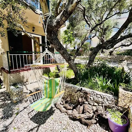 Pensjonat And With Parking Space - 18028 Makarska