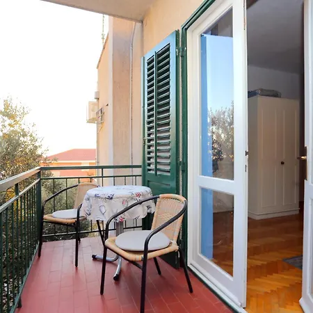 And With Parking Space - 18028