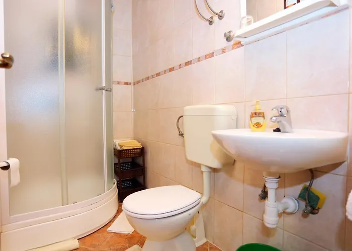 Gæstehus And With Parking Space - 18028 3*