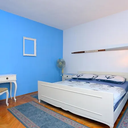 And With Parking Space - 18028 Макарска